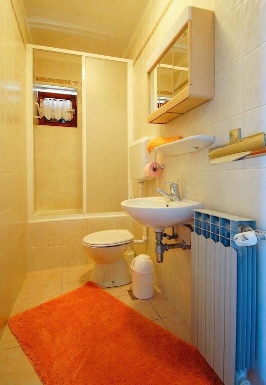 Apartments Lina Novi Vinodolski Chambre photo