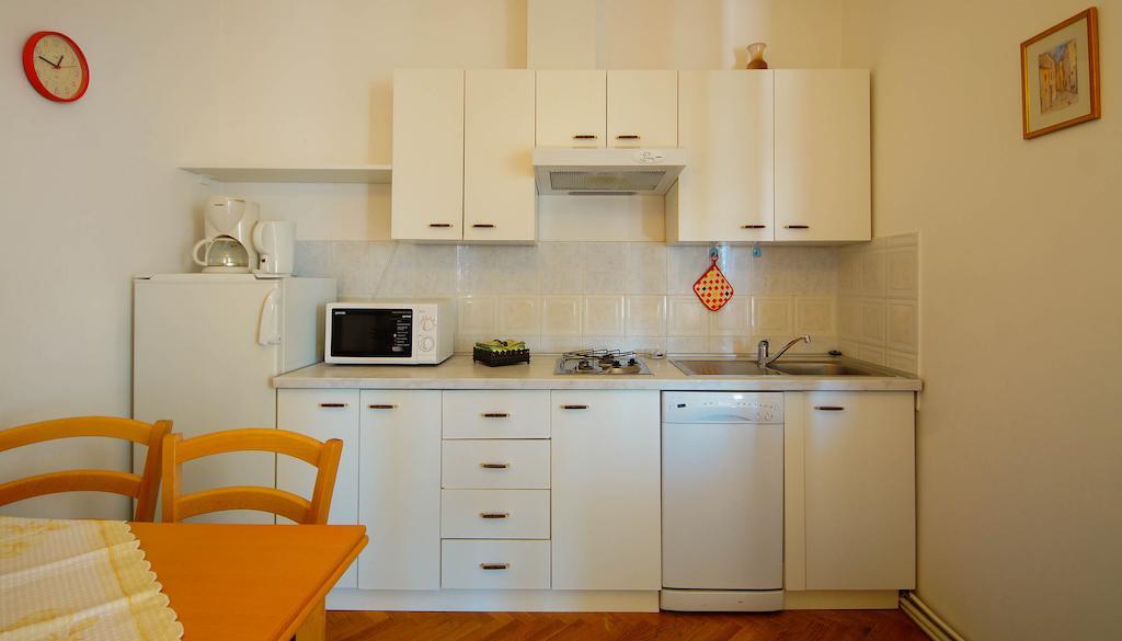Apartments Lina Novi Vinodolski Chambre photo