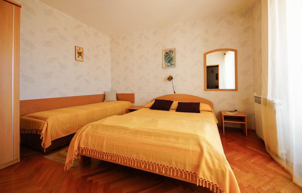 Apartments Lina Novi Vinodolski Chambre photo