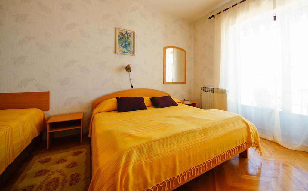 Apartments Lina Novi Vinodolski Chambre photo